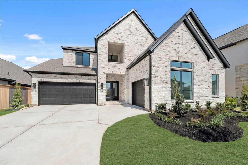 26614 Astrid Heights Road, Richmond