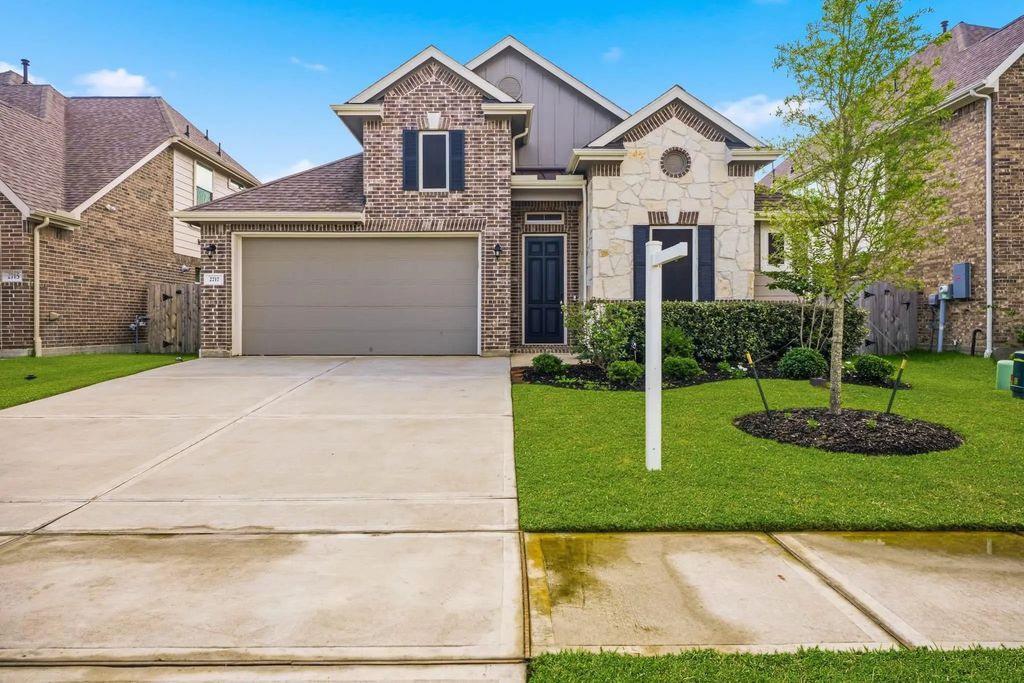 2717 Bisbee Road, League City