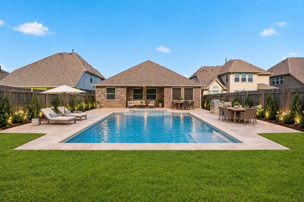 2717 Bisbee Road, League City