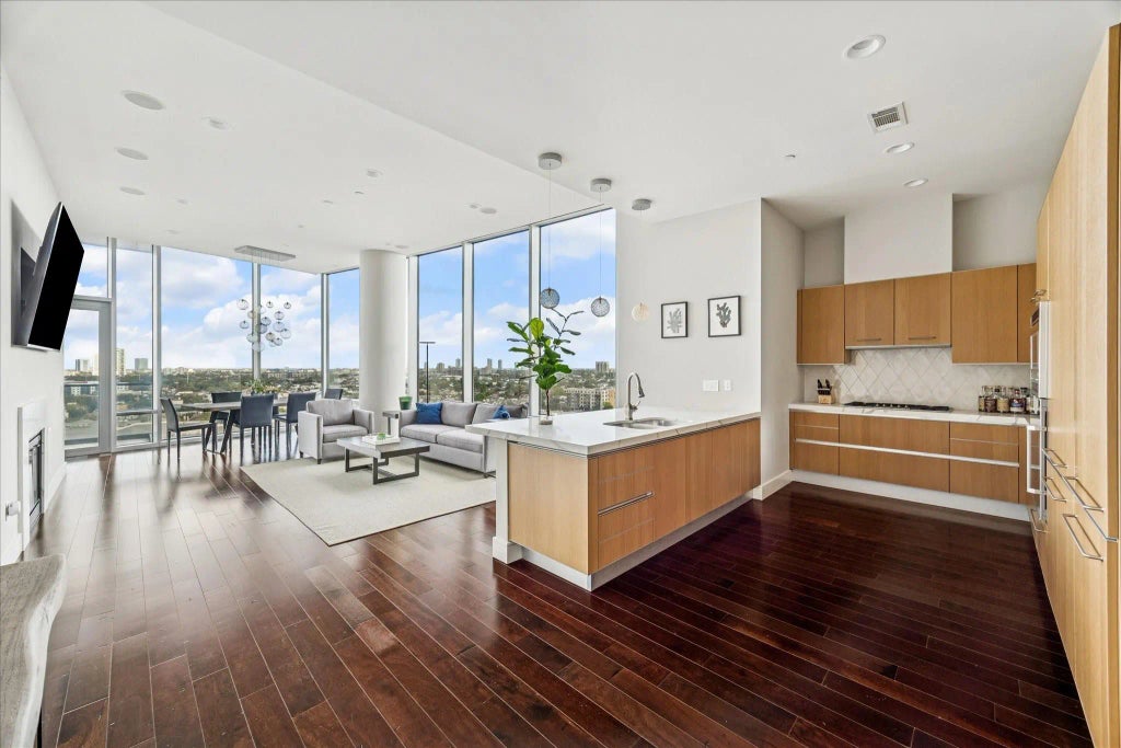 2727 Kirby Drive 12c, Houston