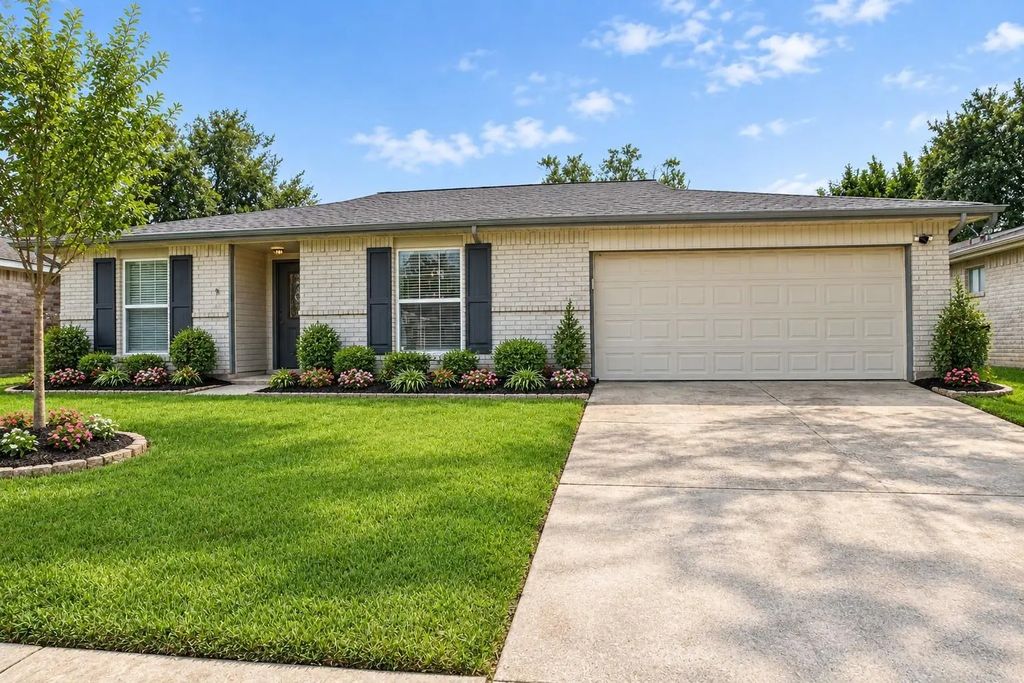 6209 Creekside Lane, League City