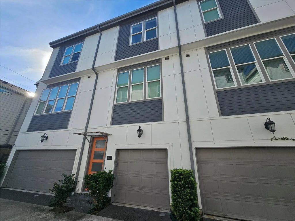 9633 Riddlewood Lane, Houston