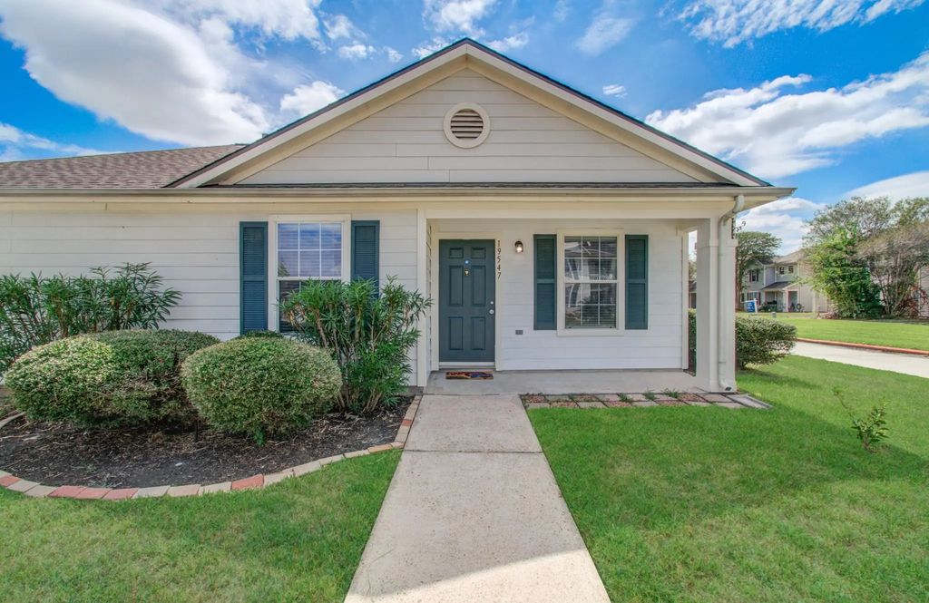 19547 Fletcher Way Drive, Houston