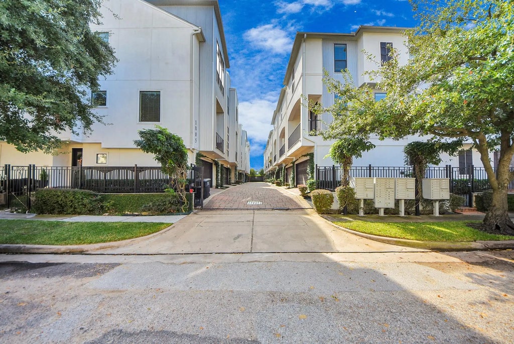 1831 Dart Street, Houston