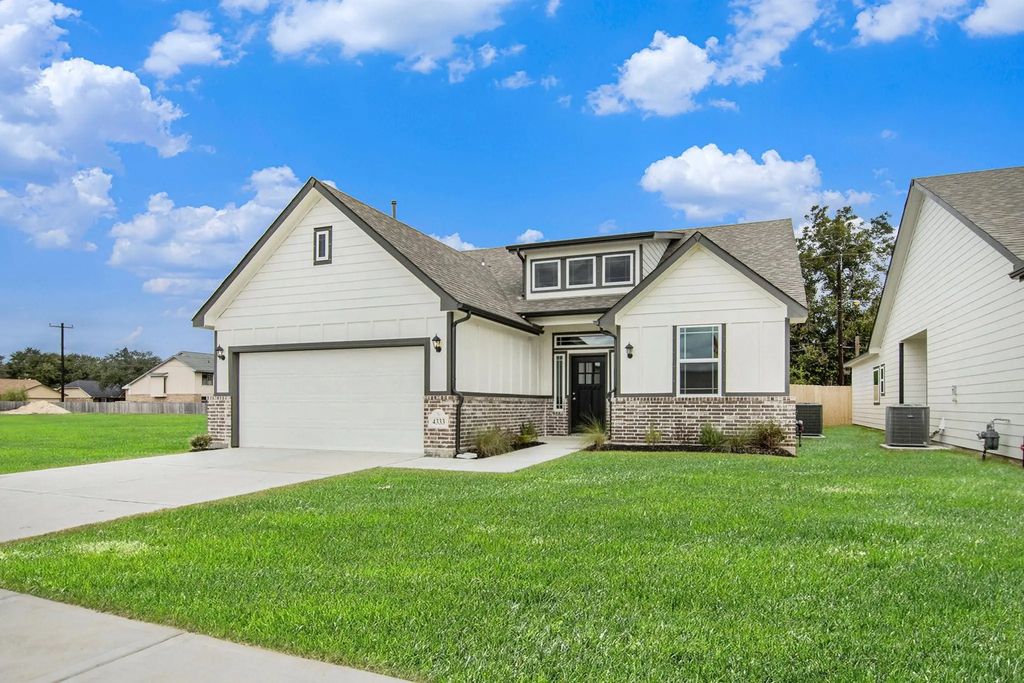 4333 Ellison Street, Bay City