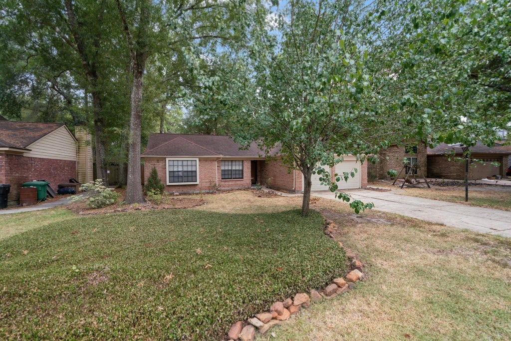 3318 Golden Willow Drive, Kingwood