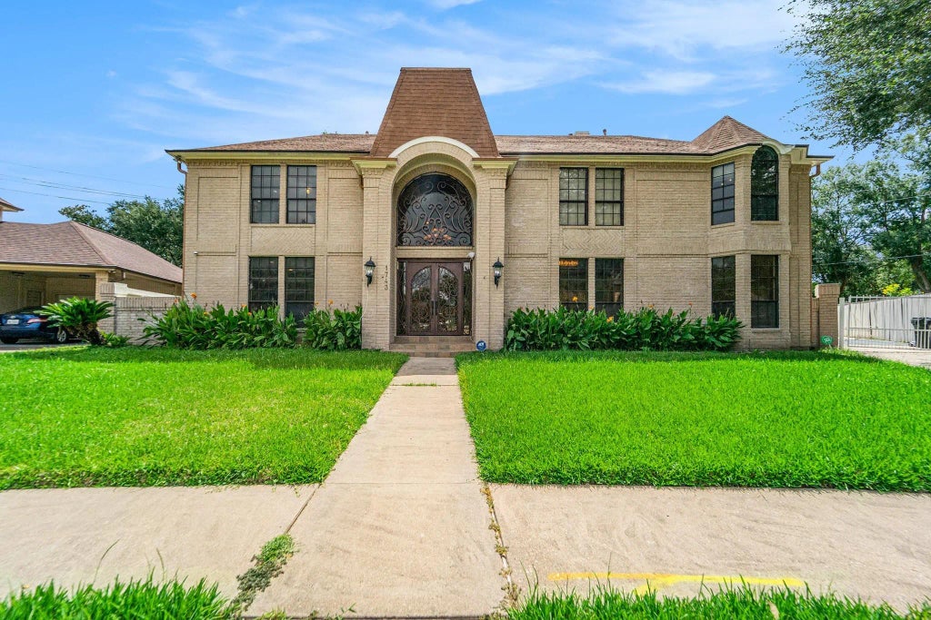 1743 Randons Point Drive, Sugar Land