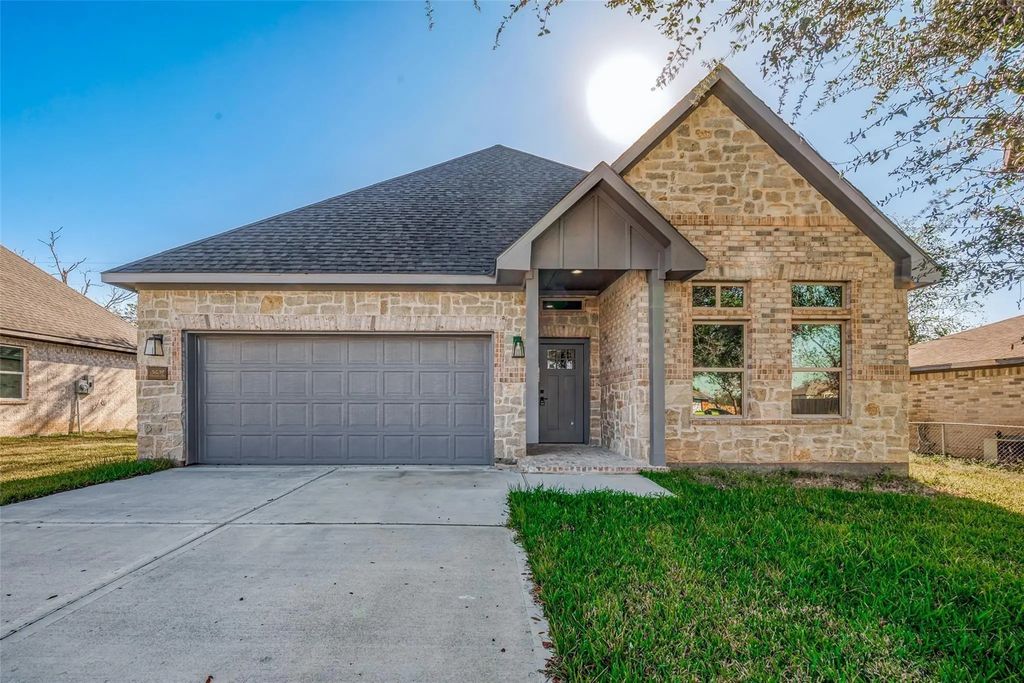 3635 Needville Avenue, Needville