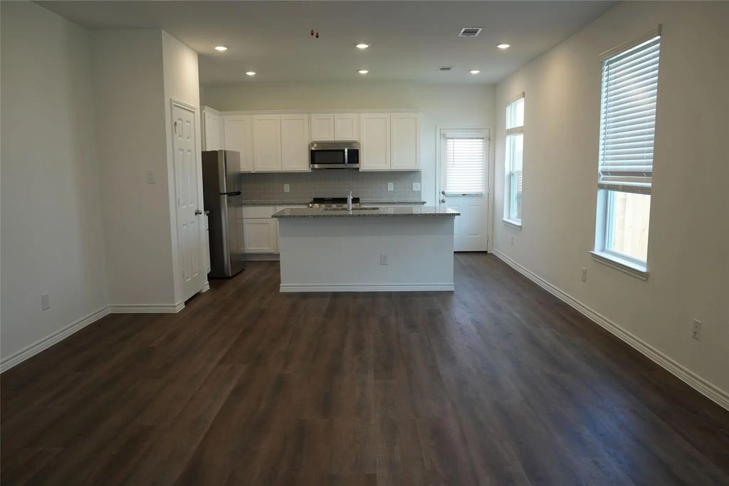 517 Oak Chase Avenue, Dayton