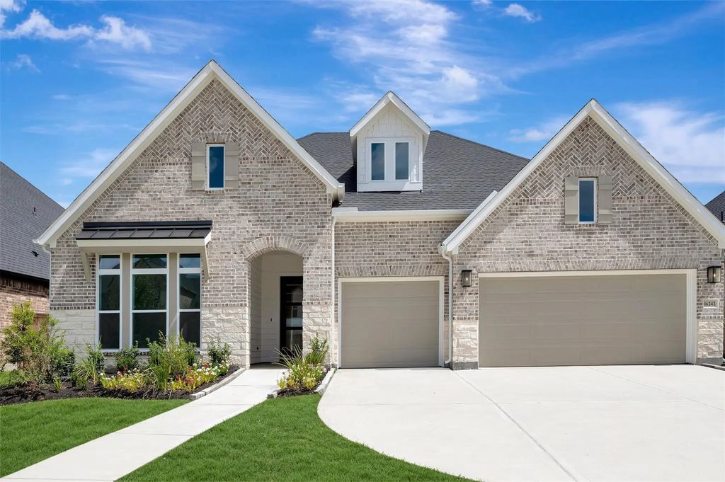 16242 Summer Aster Trail, Hockley