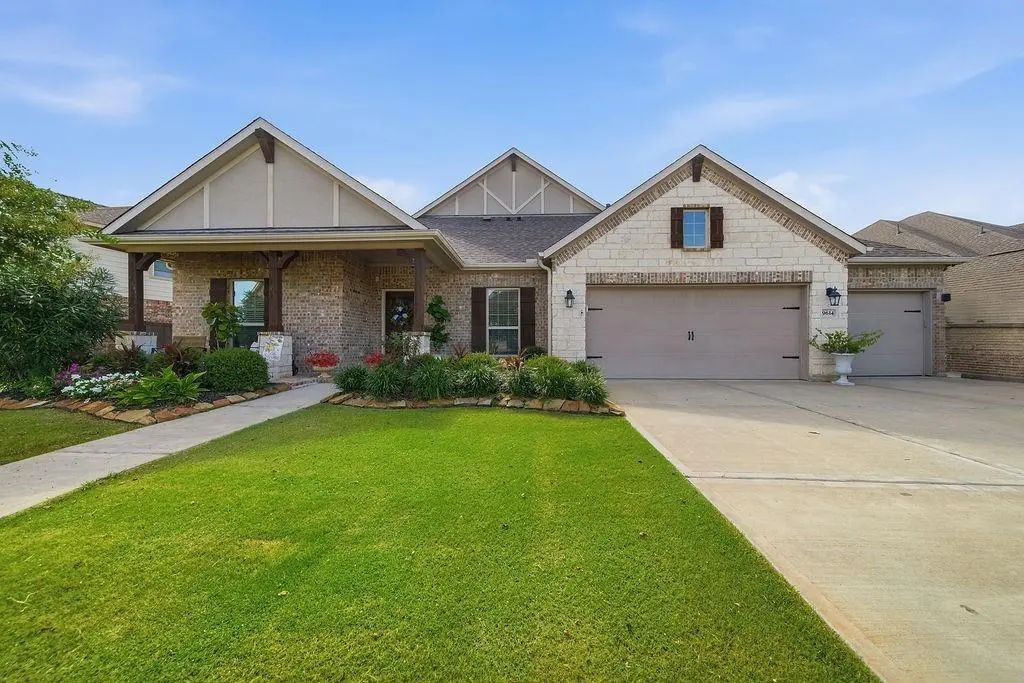 9614 Carson Lane, Iowa Colony