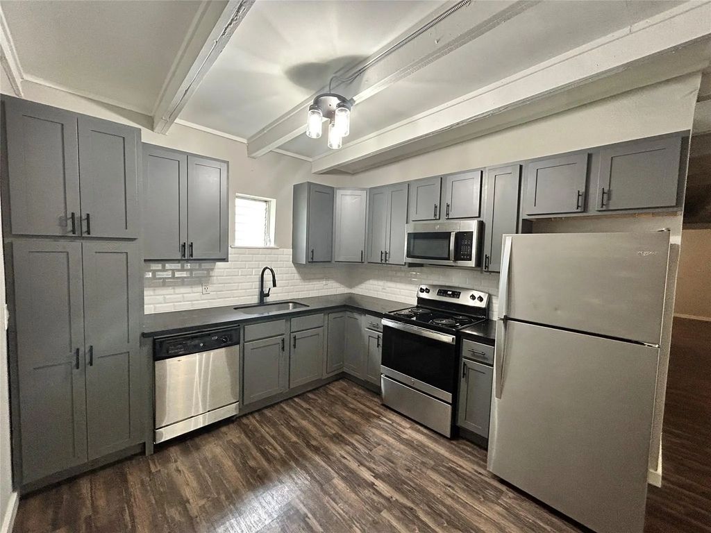 219 Marshall Street 207, Houston