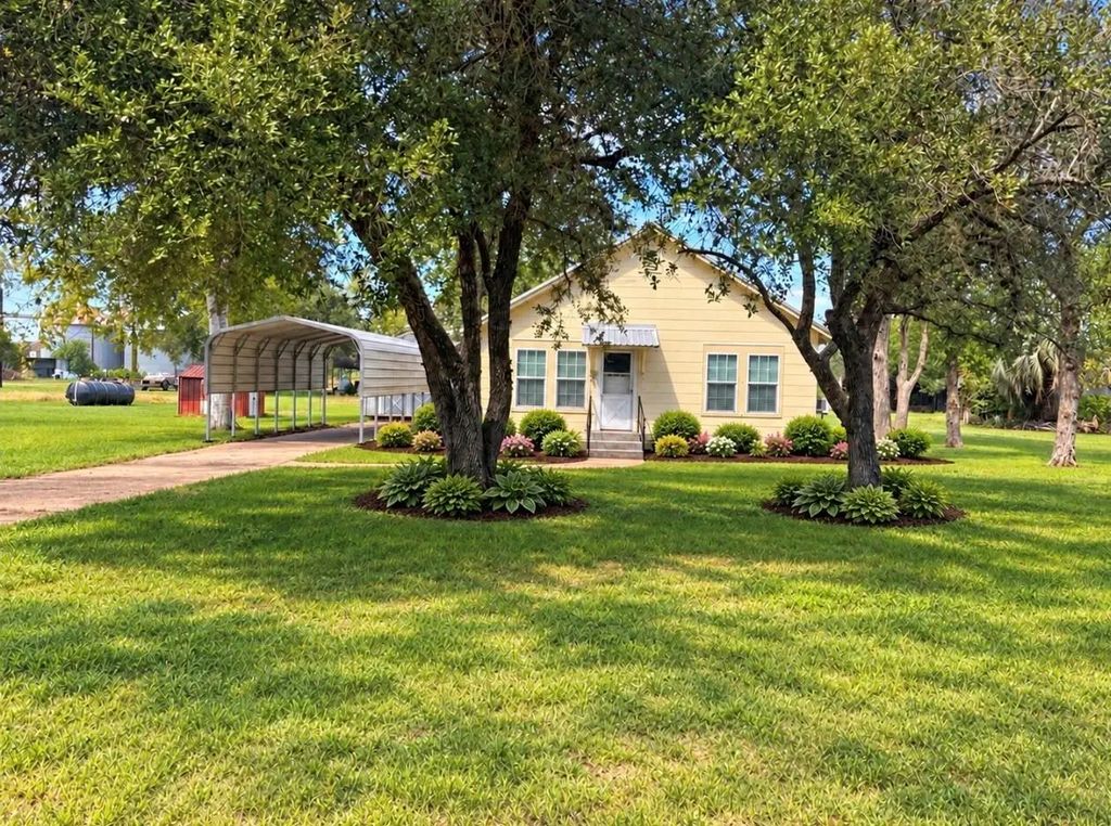 1463 County Road 115, Garwood