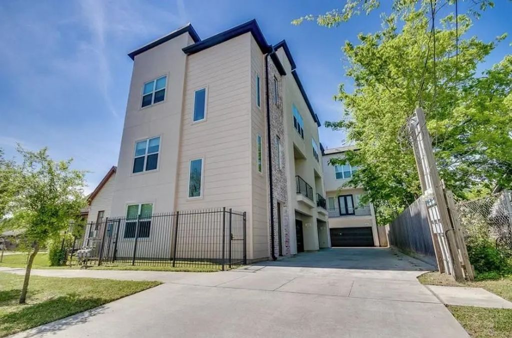 2314 Saint Charles Street C, Houston