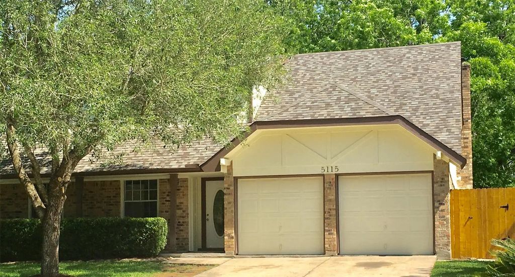 5115 Tashkent Drive, Friendswood