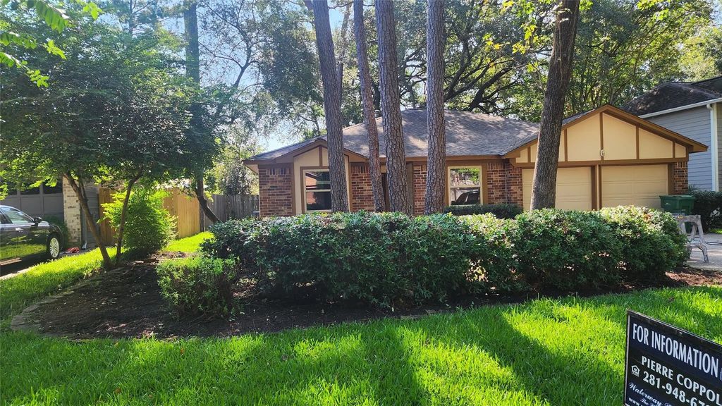 43 Dew Fall Court, The Woodlands