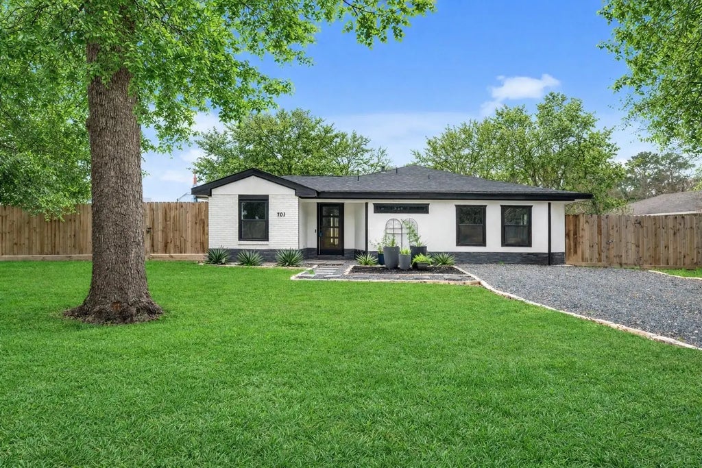 701 W 39th Street, Houston