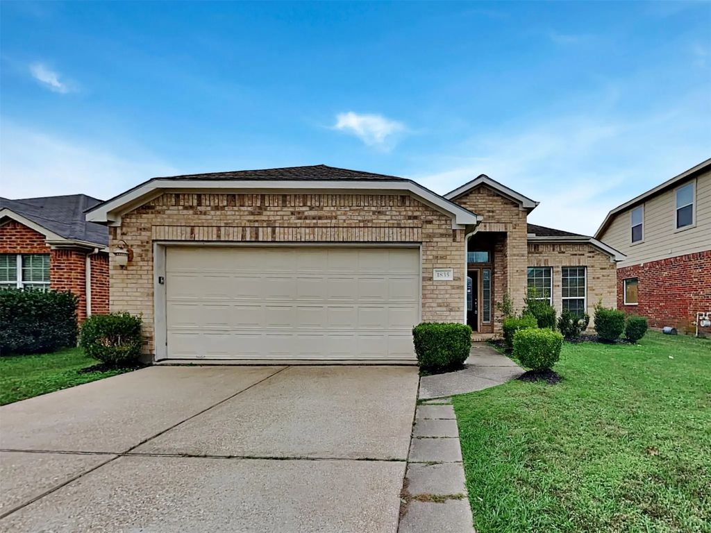 1835 Manor Drive, Baytown