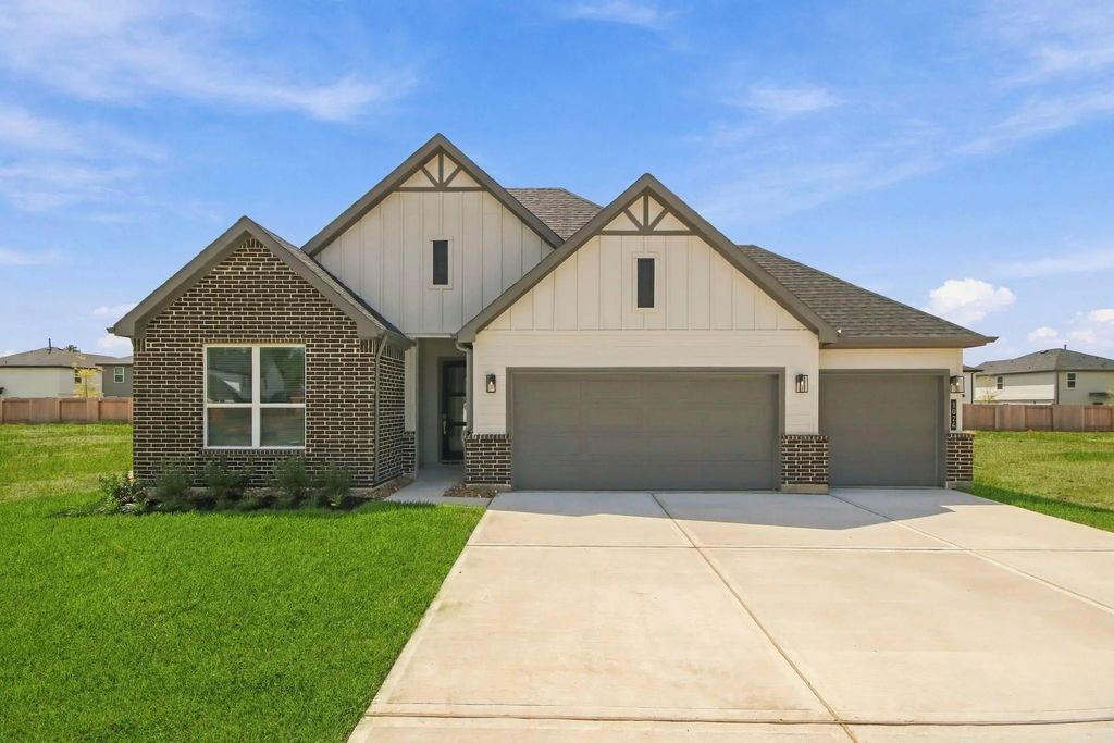 1024 Eternal Elk Drive, Conroe