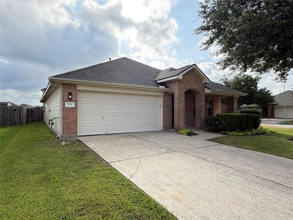 2131 Pickwick Pines Drive, Humble