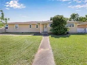 1755 W 10th Street, Freeport