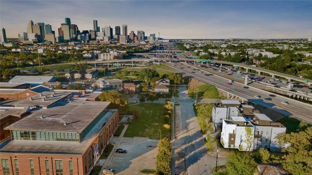 4117 Chartres Street, Houston