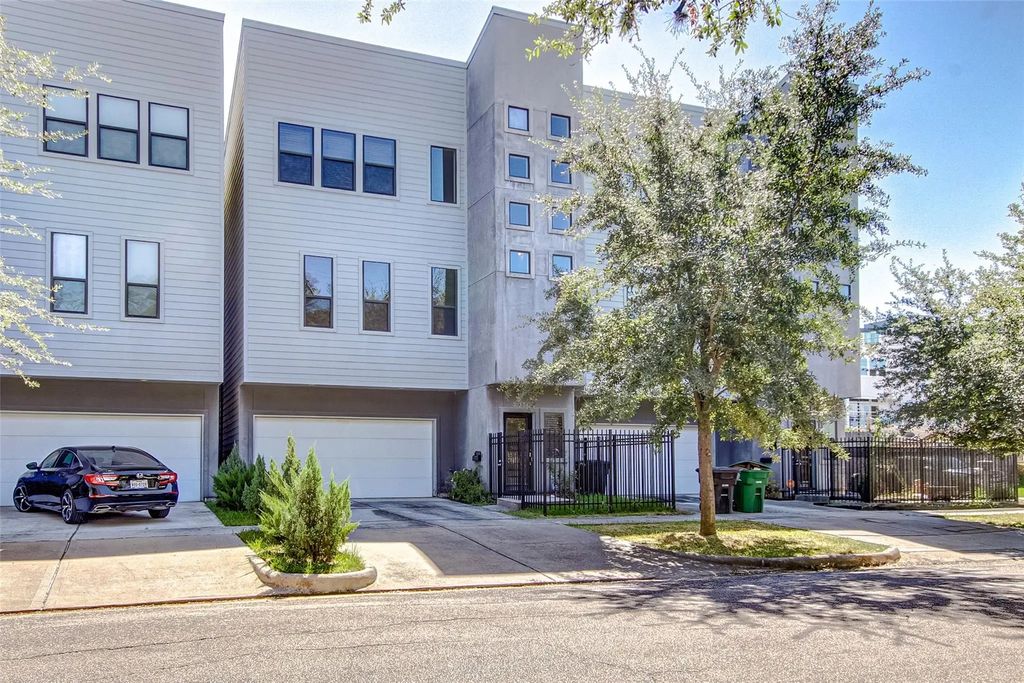 2217 St Emanuel Street, Houston