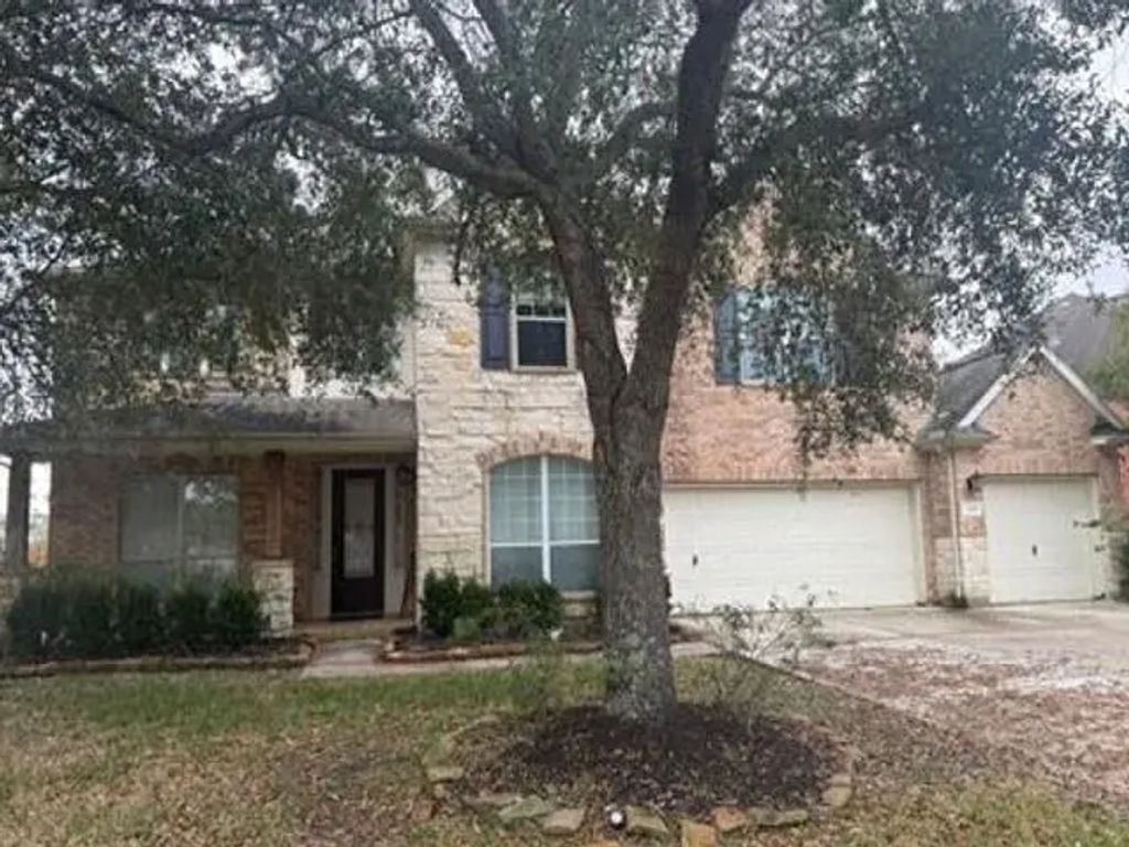 2501 Rose Bay Drive, Pearland