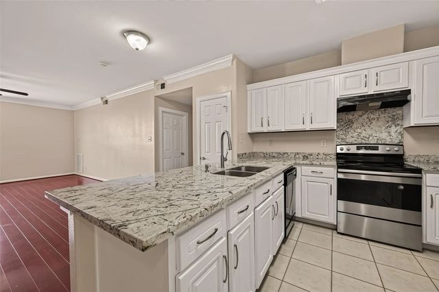 6633 W Sam Houston Parkway S 3c, Houston