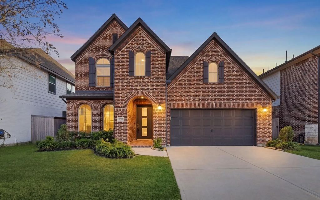 26327 Rising Light Lane, Richmond