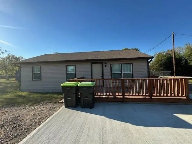 8310 Park Street, Needville