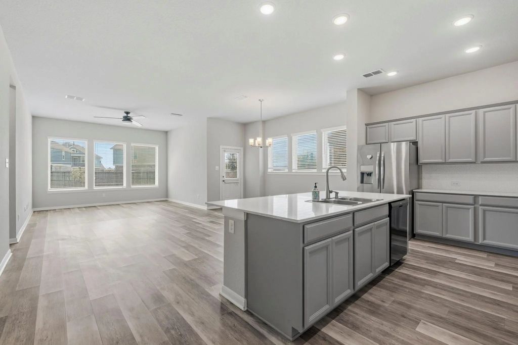 10055 Napier Drive, Iowa Colony