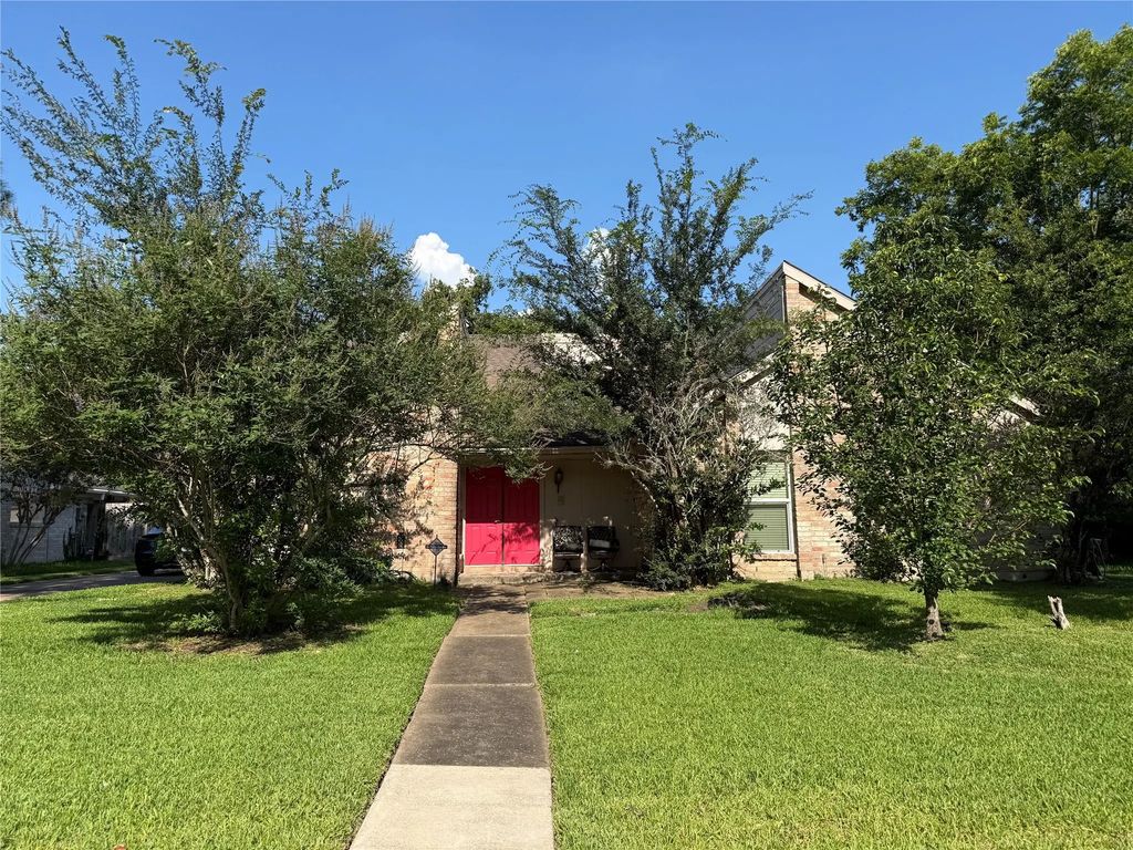 3415 Point Clear Drive, Missouri City
