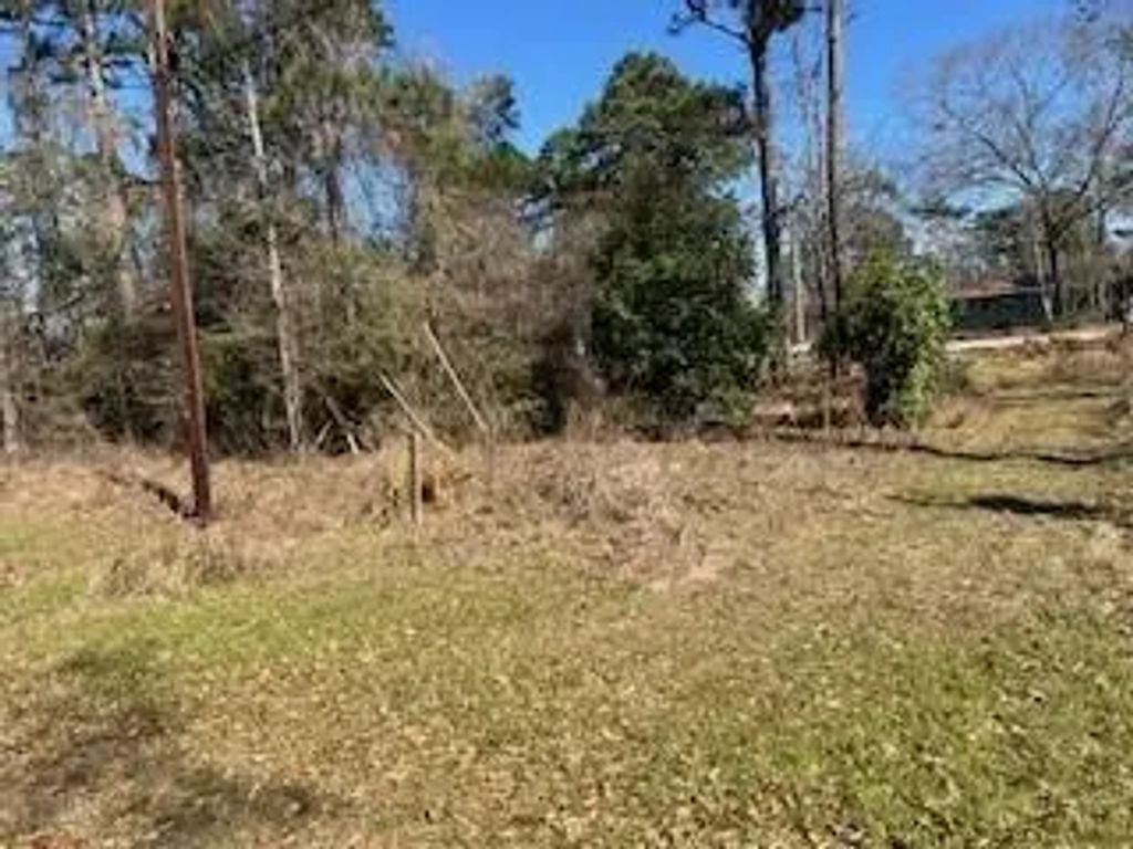 171 Cherry Tree, Livingston