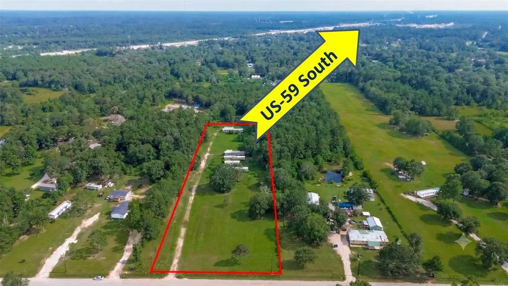 905 County Road 379, Cleveland