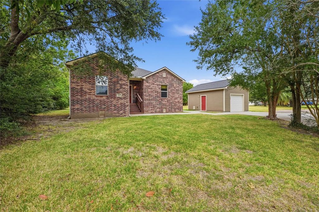 102 20th Avenue N, Texas City