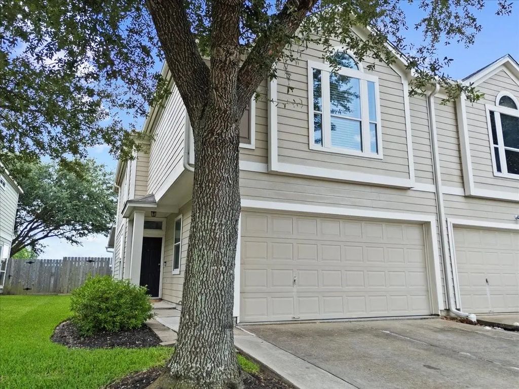838 San Jacinto Circle, Baytown