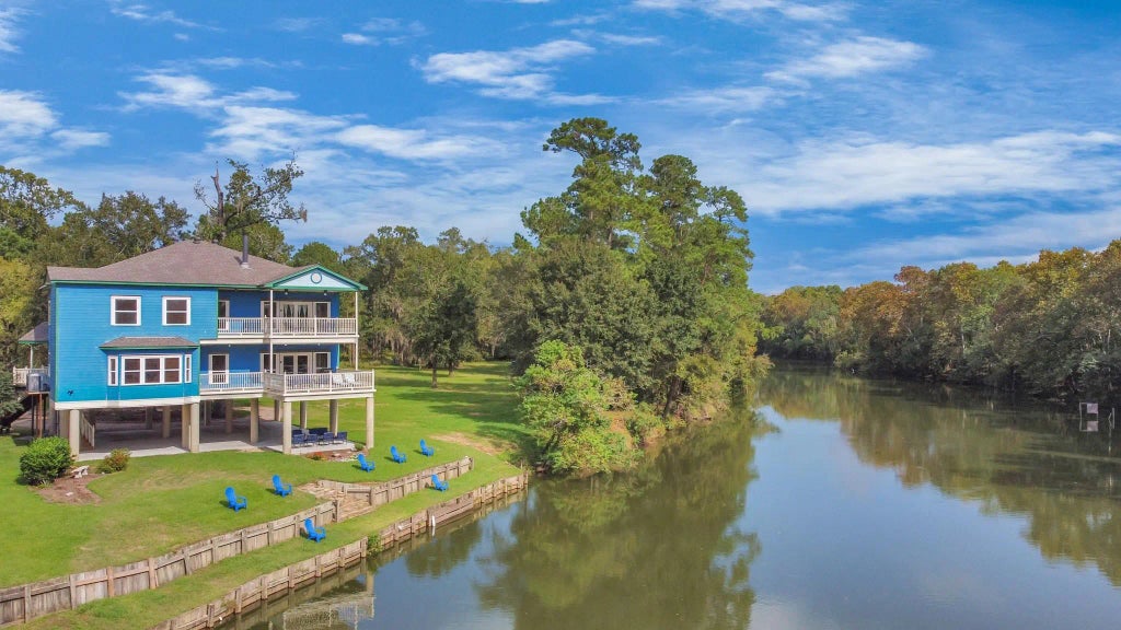 1730 Lakeshore Drive, Kingwood