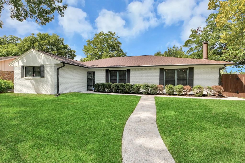 3314 Tanglewilde Street, Houston