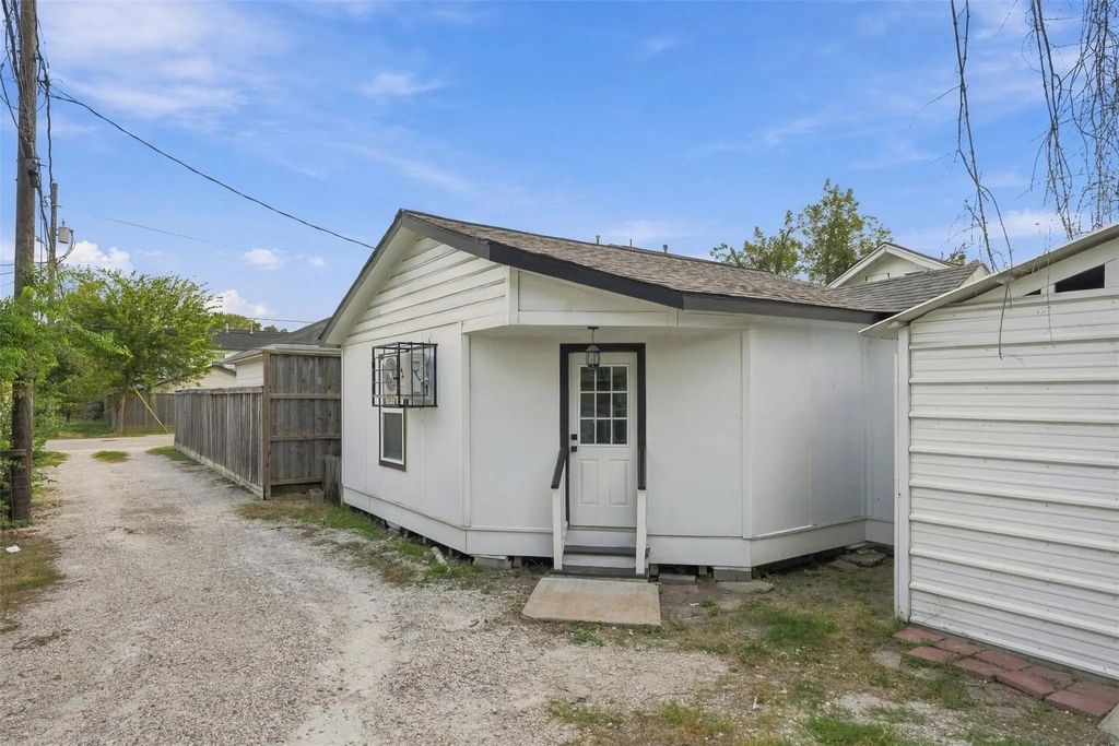 1204 Cordell B, Houston