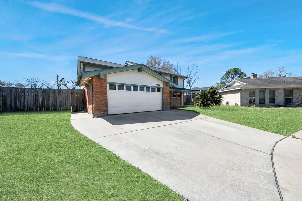 10522 Gulfstream Lane, Sugar Land