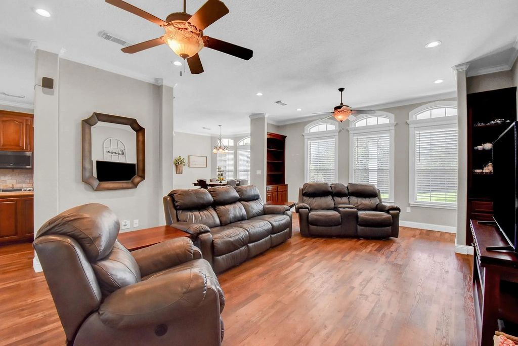 7547 County Road 684d, Sweeny