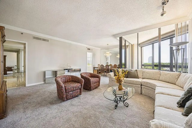 5555 Del Monte Drive 704, Houston