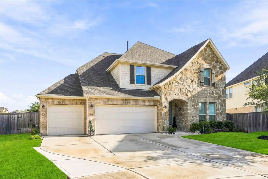 7703 Willow Forest Lane, Richmond