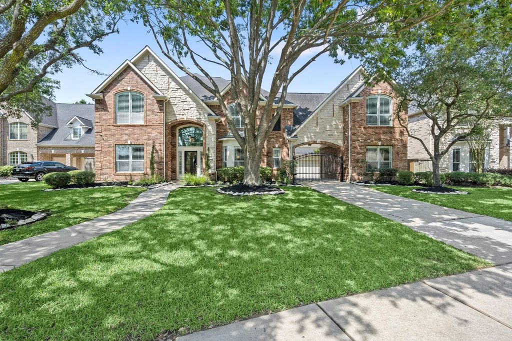 10103 Earlington Manor Drive, Spring