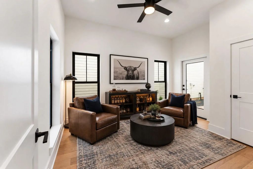 515 E 4th Street, Houston