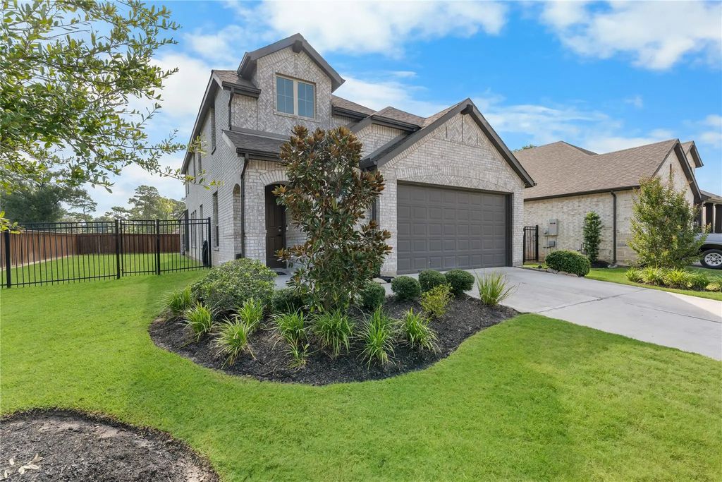 27208 Dripping Ledge Court, Magnolia