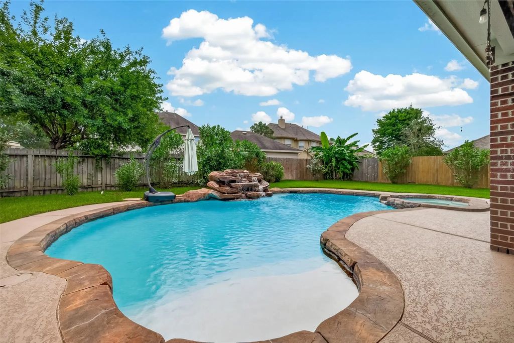 2602 Falcon Knoll Lane, Katy