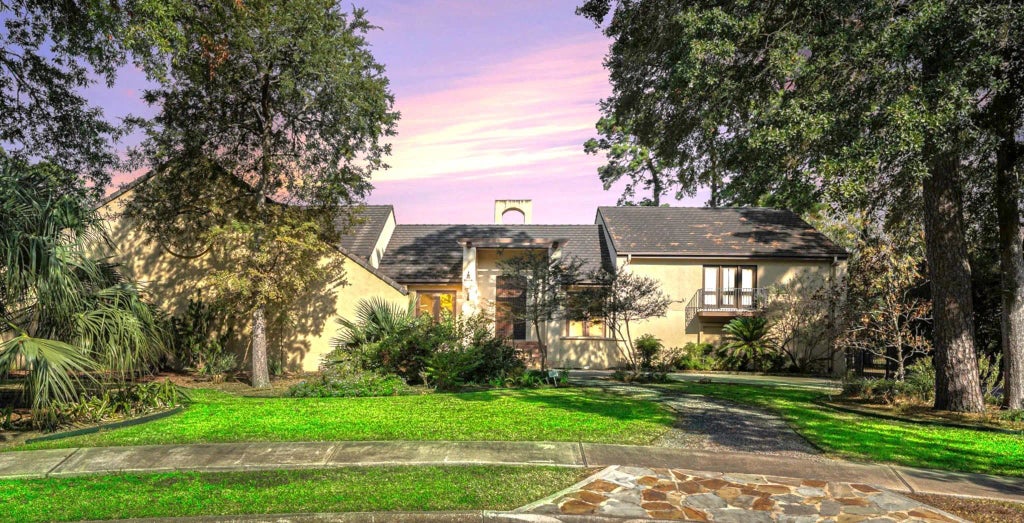 4 Del Oro Court, Baytown