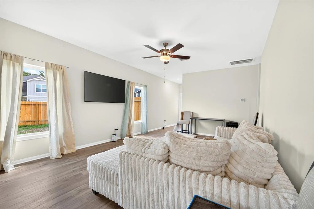 8215 Vanilla Orchid Drive, Houston